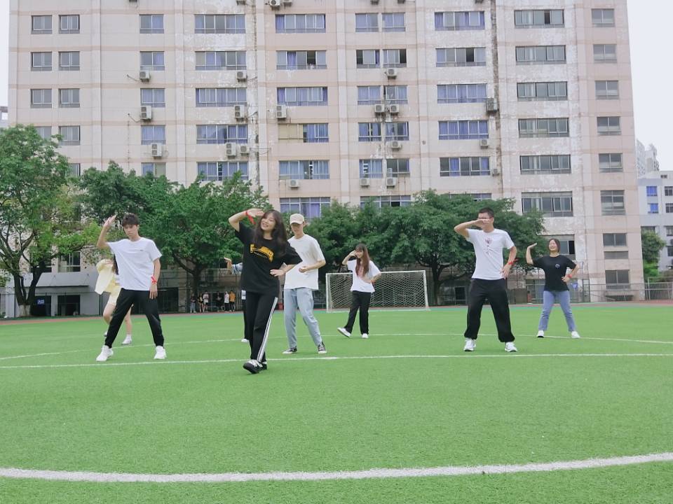 Kwjh_1666098302851023807.jpg Kwjh_1666098302851023807.jpg