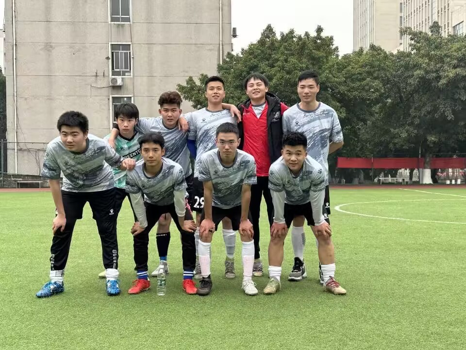rJye_1679400600774068864.jpg