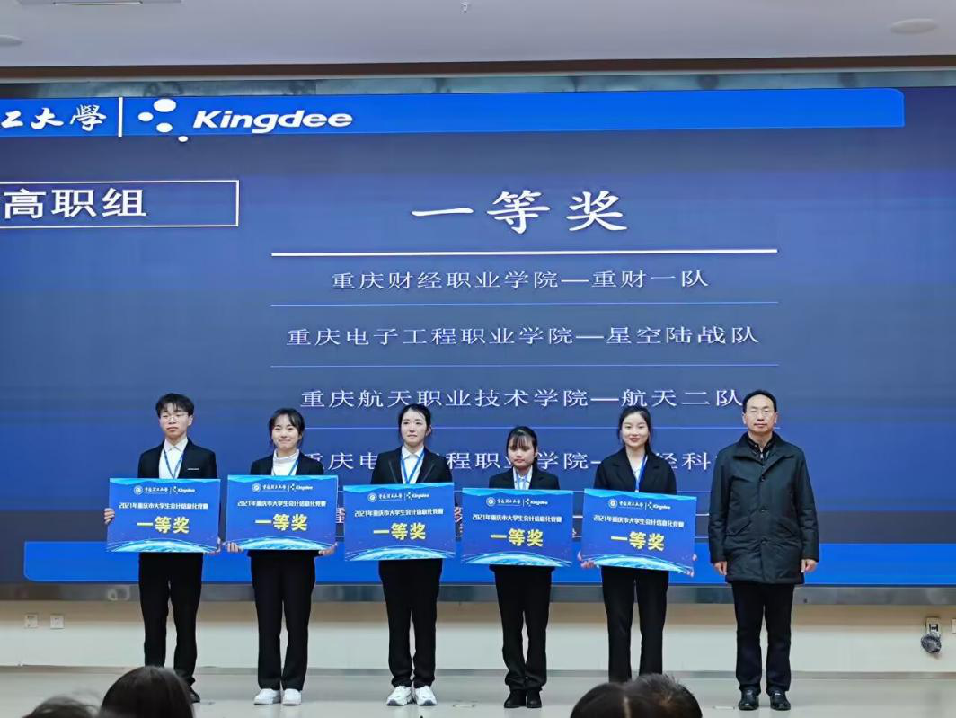 HKpX_1686572456577040965.png