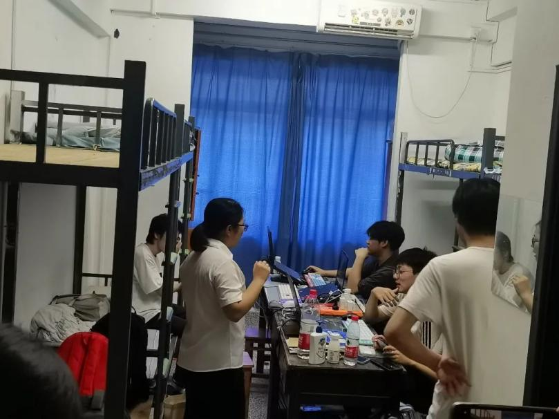 qdBK_1728877221261048427.png