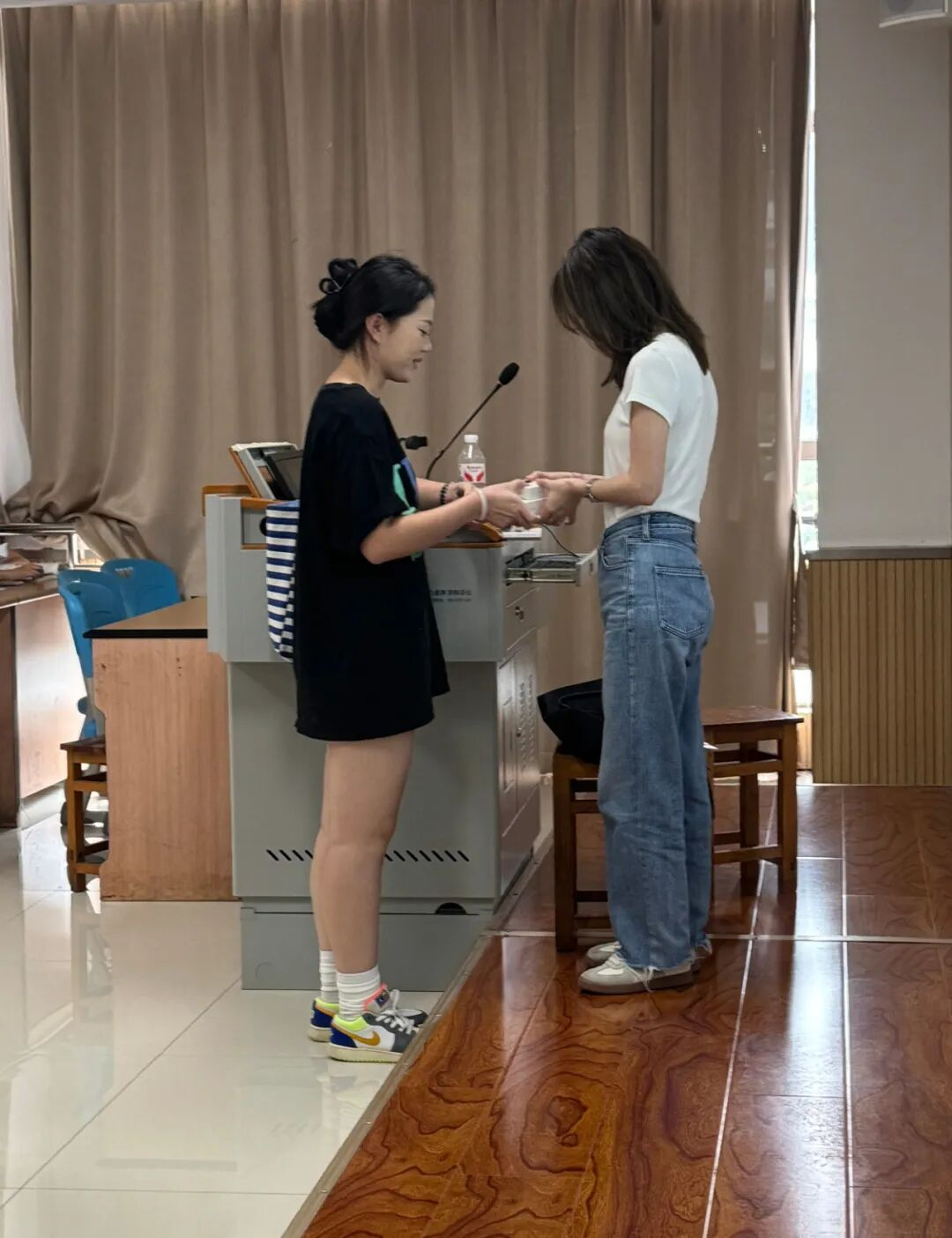 GFzQ_1760512116124069171.png